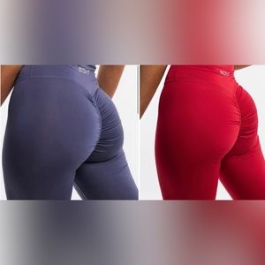 2 pairs of Echt scrunch leggings red and light purple/blue XSMALL